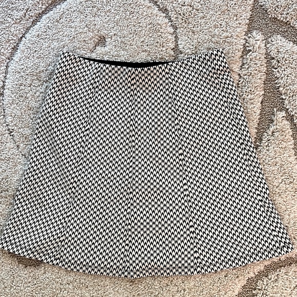 LOFT Chevron Knit Skirt - Picture 4 of 5